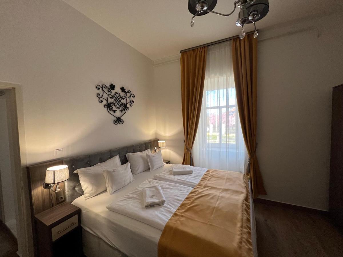 Kúria Vendégház Poroszló Extérieur photo