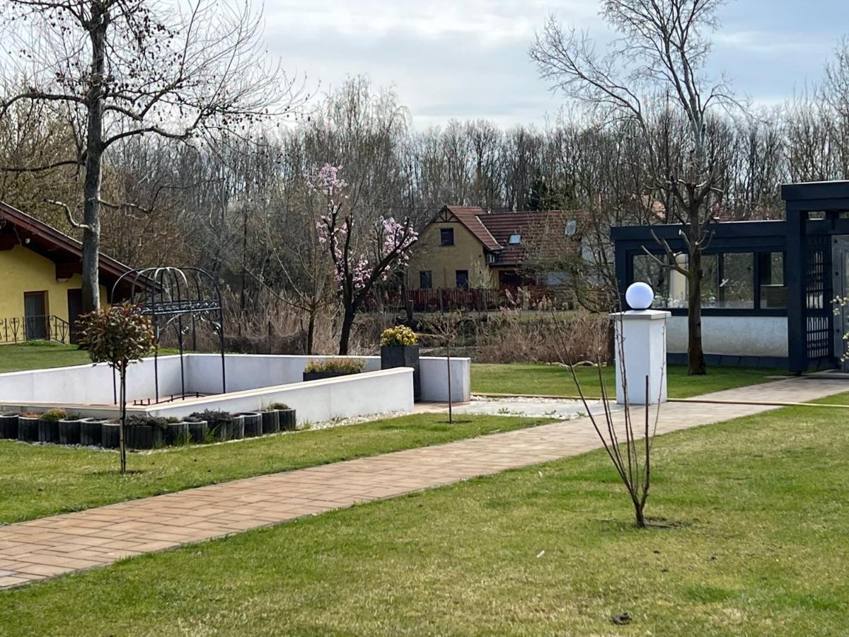 Kúria Vendégház Poroszló Extérieur photo